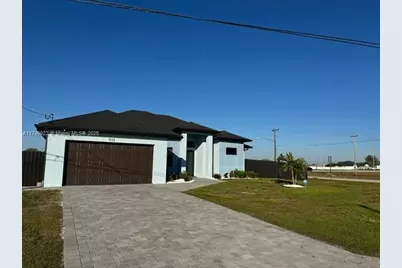 512 NE Juanita Pl, Cape Coral, FL 33909 - Photo 1