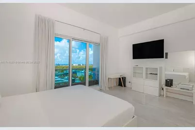 2301 Collins Ave #1629, Miami Beach, FL 33139 - Photo 7