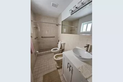 [Address not provided], Hialeah, FL 33012 - Photo 13