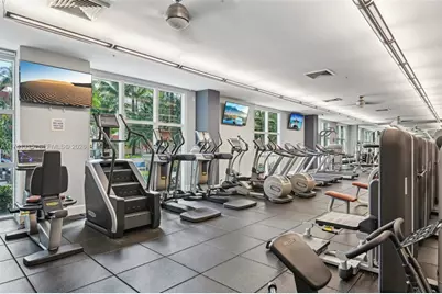 2000 N Bayshore Dr #304, Miami, FL 33137 - Photo 33
