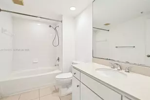 2000 N Bayshore Dr, Miami, FL 33137 - Photo 19