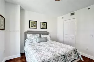 2681 N Flamingo Rd, Sunrise, FL 33323 - Photo 21