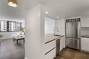 540 Brickell Key Dr, Miami, FL 33131 - Photo 5