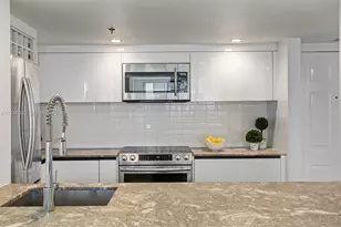 540 Brickell Key Dr, Miami, FL 33131 - Photo 9