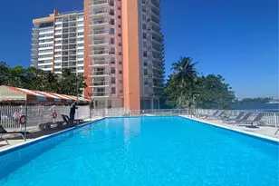 1301 NE Miami Gardens Dr, Miami, FL 33179 - Photo 19