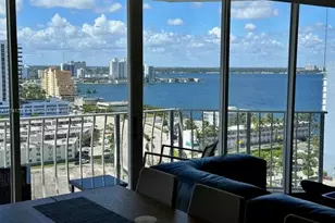 7601 E Treasure Dr, North Bay Village, FL 33141 - Photo 5