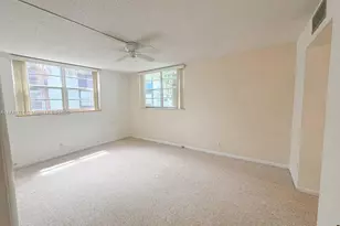 3210 Holiday Springs Blvd, Margate, FL 33063 - Photo 7