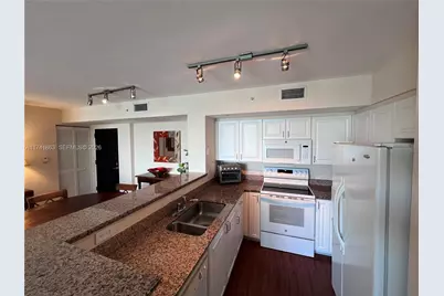 90 Alton Rd #2110, Miami Beach, FL 33139 - Photo 5