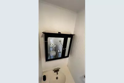 4372 W 11th Ln #30, Hialeah, FL 33012 - Photo 9