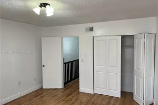 4372 W 11th Ln, Hialeah, FL 33012 - Photo 21