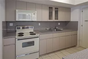 1700 NE 105th St, Miami Shores, FL 33138 - Photo 29