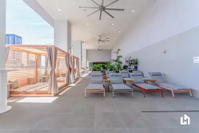 227 NE 2nd St #2610, Miami, FL 33132 - Photo 29