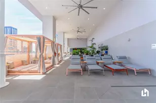 227 NE 2nd St, Miami, FL 33132 - Photo 29