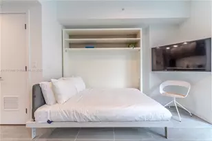 227 NE 2nd St, Miami, FL 33132 - Photo 17