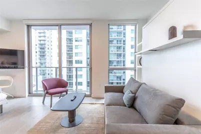 227 NE 2nd St #2610, Miami, FL 33132 - Photo 11