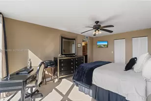 800 Parkview Dr, Hallandale Beach, FL 33009 - Photo 27