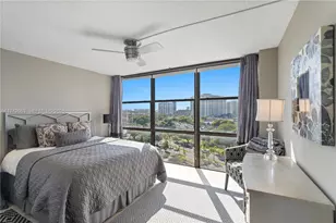 800 Parkview Dr, Hallandale Beach, FL 33009 - Photo 19