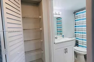 8260 SW 210th St, Cutler Bay, FL 33189 - Photo 9