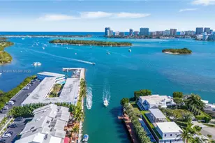 2700 NE 135th St, North Miami, FL 33181 - Photo 1