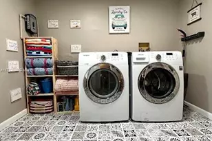 160 4th St, Naples, FL 34113 - Photo 25