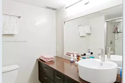 427 Golden Isles Dr #15J, Hallandale Beach, FL 33009 - Photo 21