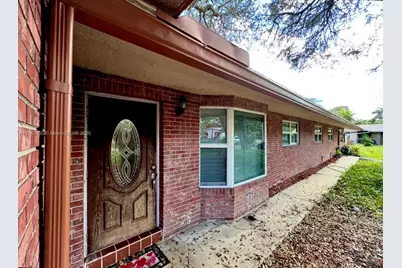 4728 SW 66th Ter, Davie, FL 33314 - Photo 5