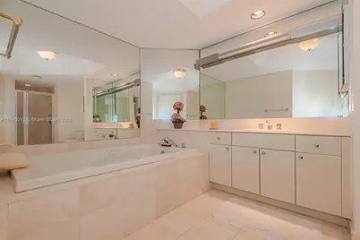 2000 Island Blvd #1708, Aventura, FL 33160 - Photo 17