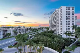 500 Three Islands Boulevard, Hallandale Beach, FL 33009 - Photo 29