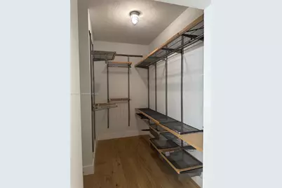 31 SE 5th St #3916, Miami, FL 33131 - Photo 35