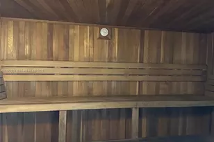 31 SE 5th St, Miami, FL 33131 - Photo 53