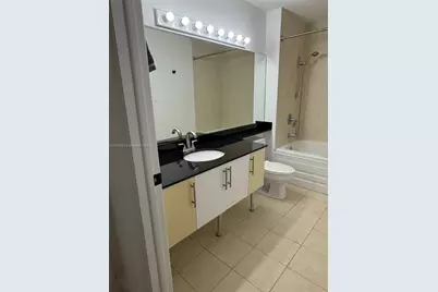 31 SE 5th St #3916, Miami, FL 33131 - Photo 43