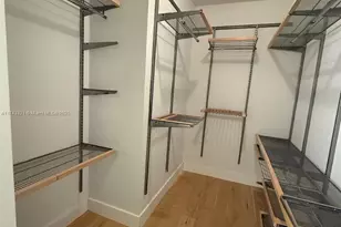 31 SE 5th St, Miami, FL 33131 - Photo 37