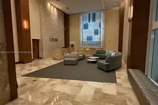 31 SE 5th St, Miami, FL 33131 - Photo 7