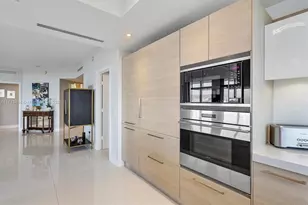 17301 Biscayne Blvd, North Miami Beach, FL 33160 - Photo 27