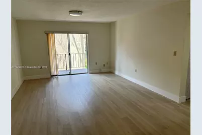 10744 N Kendall #M-18, Miami, FL 33176 - Photo 5
