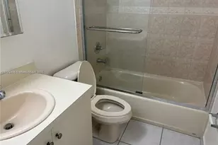 10744 N Kendall, Miami, FL 33176 - Photo 9