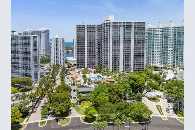 20281 E Country Club Dr #403, Aventura, FL 33180 - Photo 35