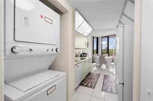 20281 E Country Club Dr, Aventura, FL 33180 - Photo 23