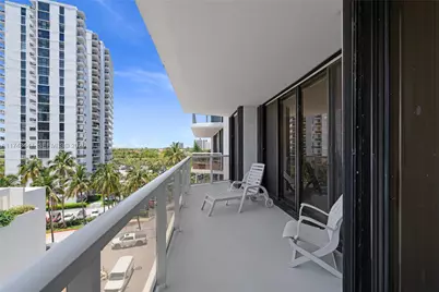 20281 E Country Club Dr #403, Aventura, FL 33180 - Photo 57