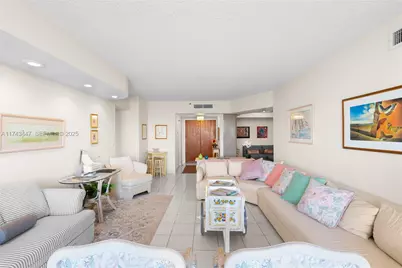 20281 E Country Club Dr #403, Aventura, FL 33180 - Photo 11