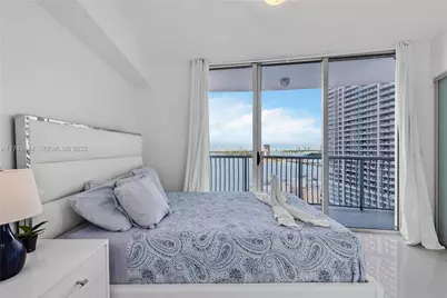 1750 N Bayshore Dr #1602, Miami, FL 33132 - Photo 21