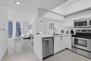 1750 N Bayshore Dr, Miami, FL 33132 - Photo 9