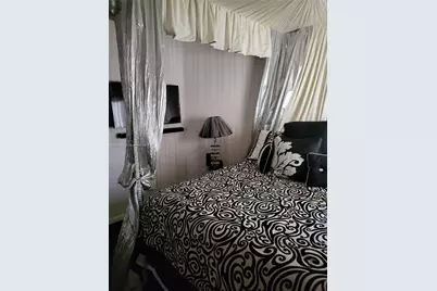 6771 NW 199th Ter, Hialeah, FL 33015 - Photo 29