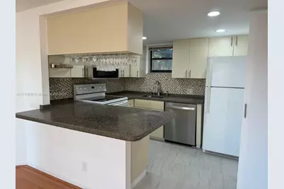 8290 Lake Dr #307, Doral, FL 33166 - Photo 1