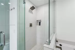 17375 Collins Ave, Sunny Isles Beach, FL 33160 - Photo 37