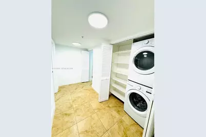 41 SE 5th St #808, Miami, FL 33131 - Photo 19