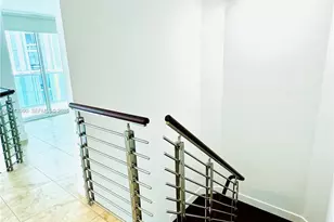 41 SE 5th St, Miami, FL 33131 - Photo 33