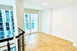 41 SE 5th St, Miami, FL 33131 - Photo 15