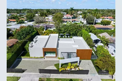 1941 NE 196th Ter, Miami, FL 33179 - Photo 91