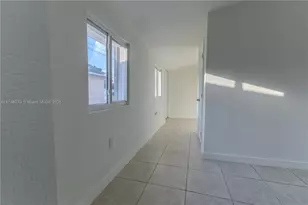 866 NW 108th St, Miami, FL 33168 - Photo 17